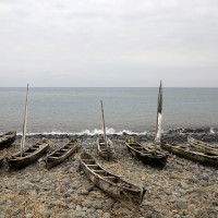 Santa Catarina,la spiaggia con le canoe dei pescatori